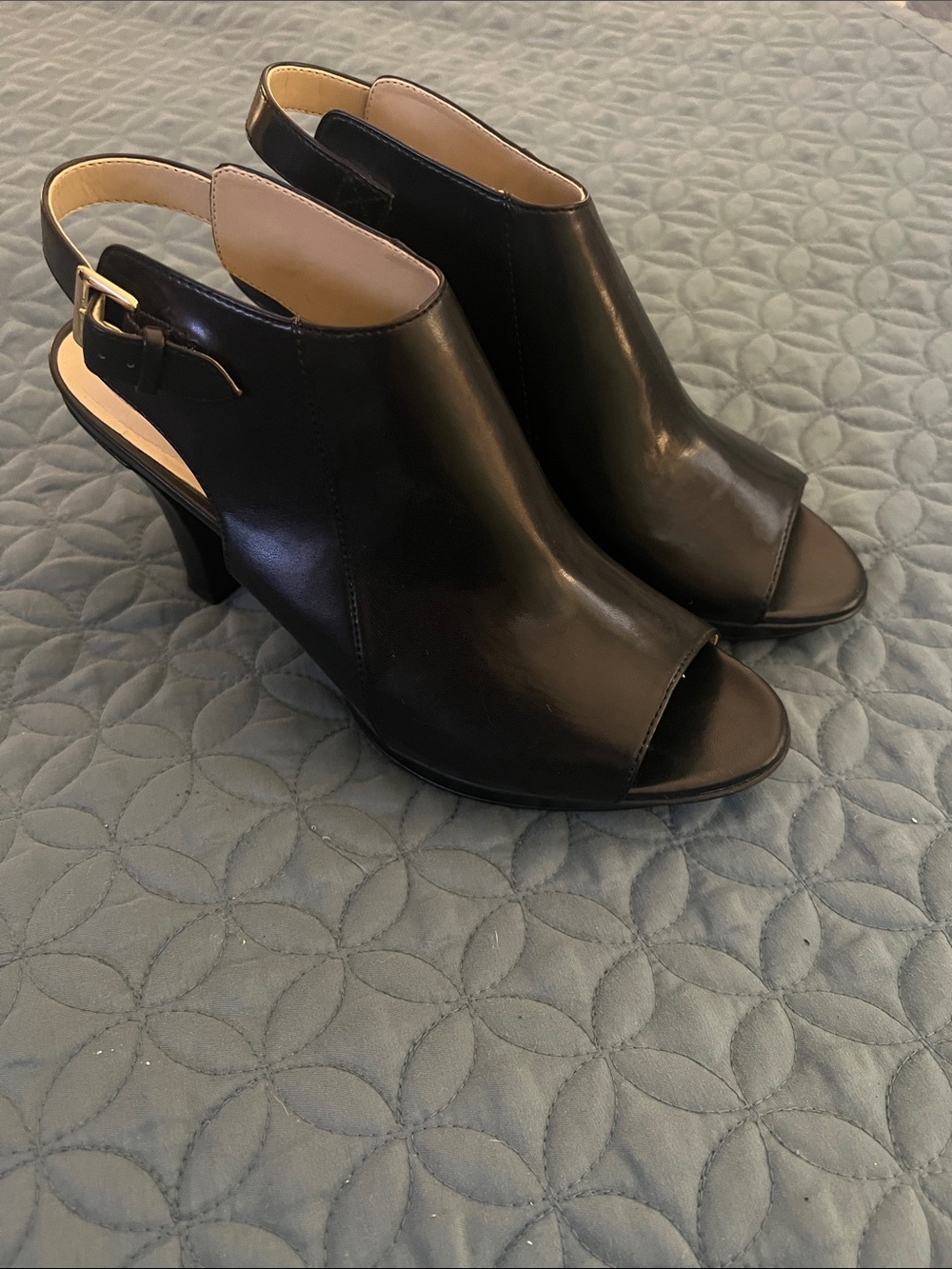 Naturalizer Black Open-Toe Slingback Heel